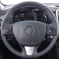 Оплетка на руль из натуральной кожи Renault Logan II 2014-2018 г.в (для замены штатной кожи, черная)
